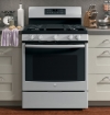 Picture of GE 30" Gas Range with Non-stick Griddle - Stainless Steel 